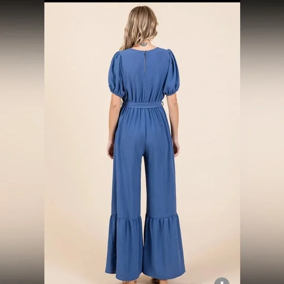 Last 1️⃣. Belted wide leg Jumpsuit. New - Picture 3 of 4